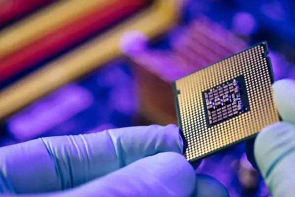 The Difference between Chips, Semiconductors and Integrated Circuits